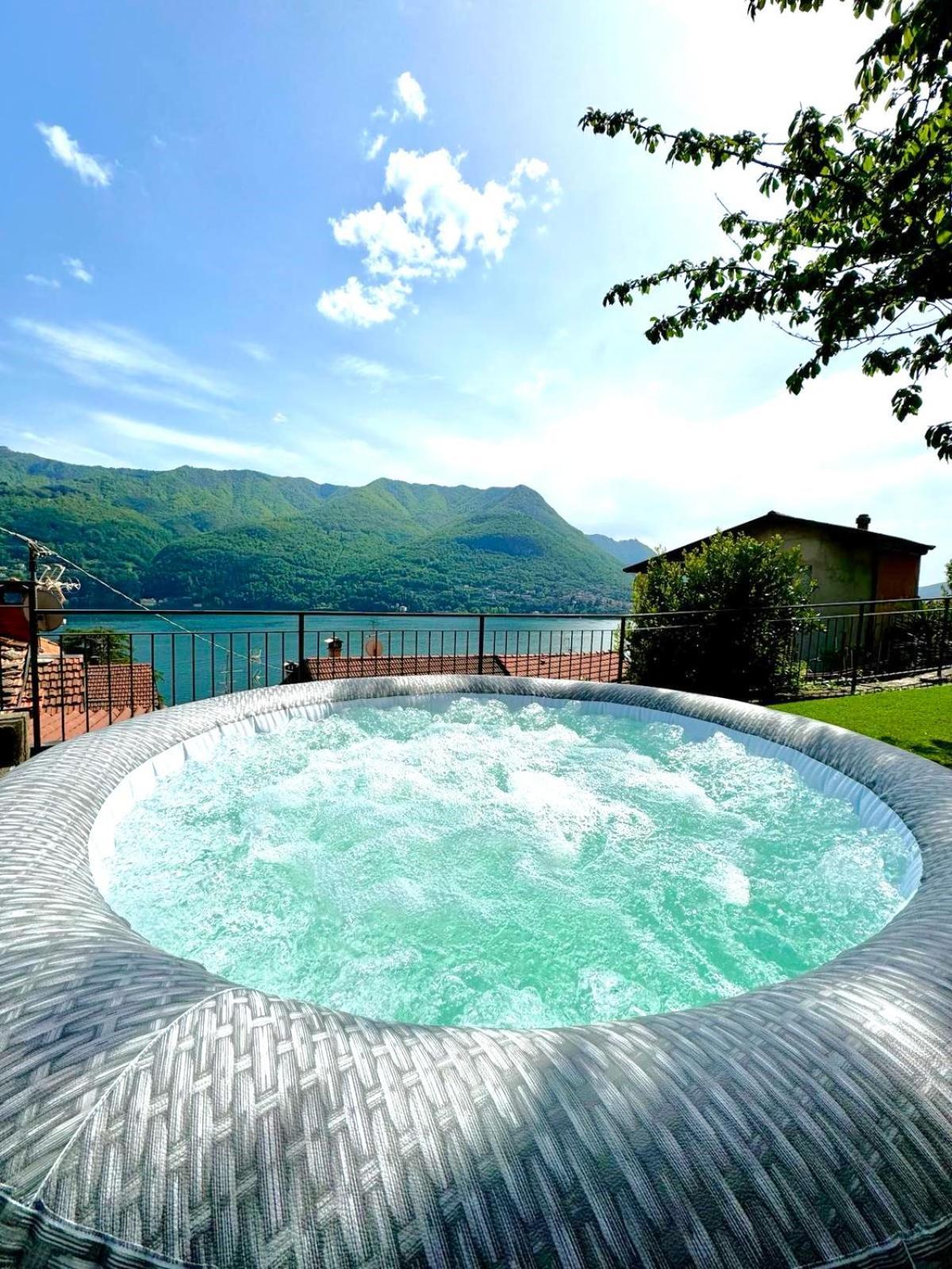 Terrazza Di Luisa Parking Wifi Vista Lago Carate Urio Exteriör bild